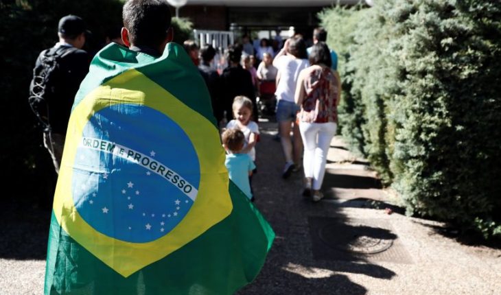 Brasil: se abrieron las urnas para la elección presidencial más polarizada de las últimas décadas