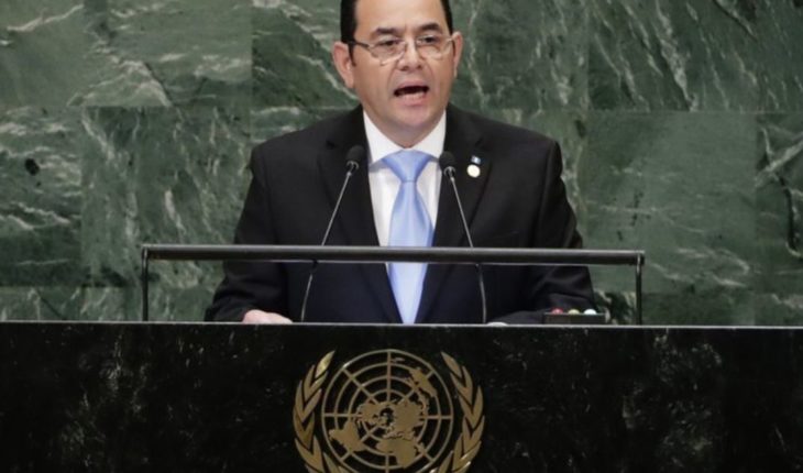 Congreso guatemalteco mantiene inmunidad del presidente