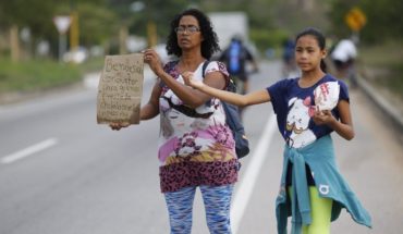 El tortuoso viaje a pie de madre e hija de Venezuela a Perú
