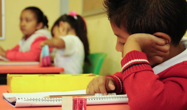 En México, estudiantes más pobres tienen un retraso educativo de 2 años