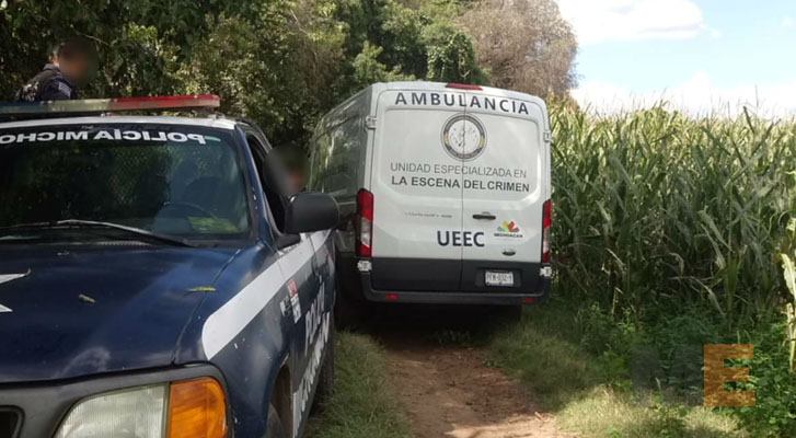 Encuentran el cadáver de una mujer en la región de Zinapécuaro, Michoacán