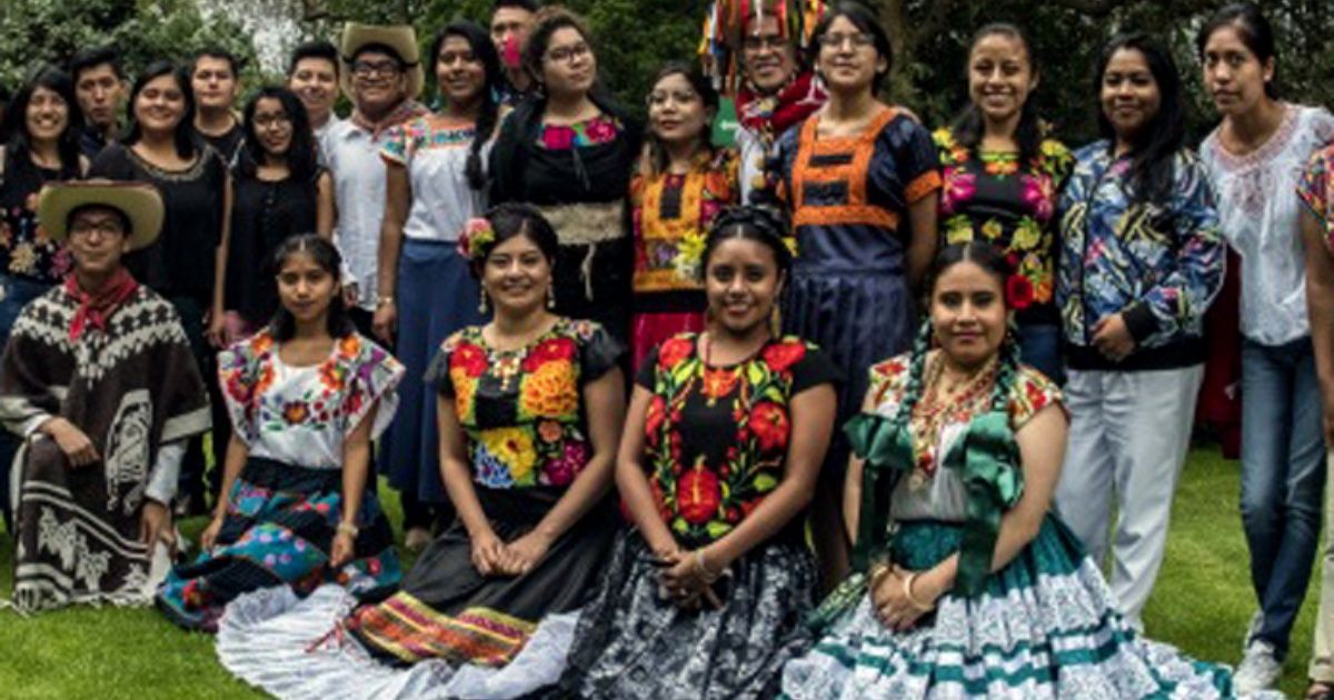 Estudiantes indígenas reciben beca de la UNAM