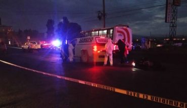 Fallece motociclista al chocar contra camión frente a Villas del Pedregal, en Morelia, Michoacán