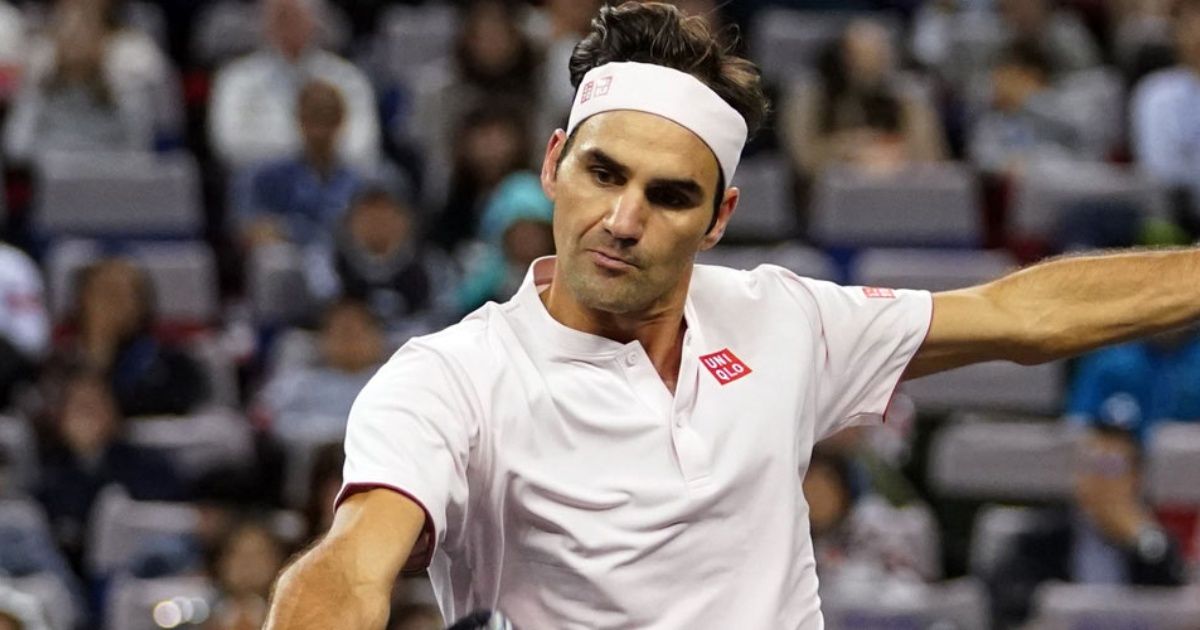 Federer sufre para pasar a octavos en Shanghái donde enfrentará a Bautista