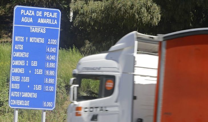 Gobierno junto a gremios del sector lanzan programa “+ Camioneros para Chile”
