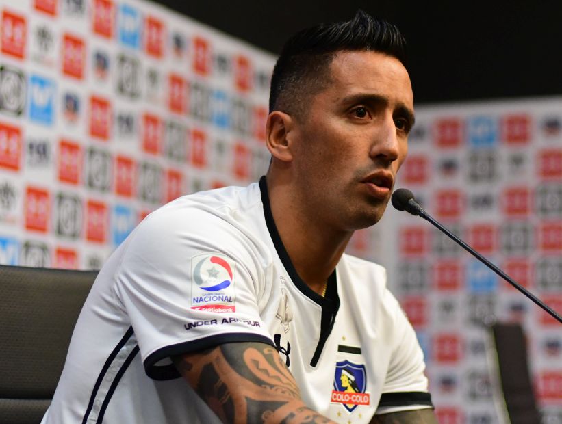 Lucas Barrios: “Necesitamos clasificar a una copa porque Colo Colo tiene que estar”