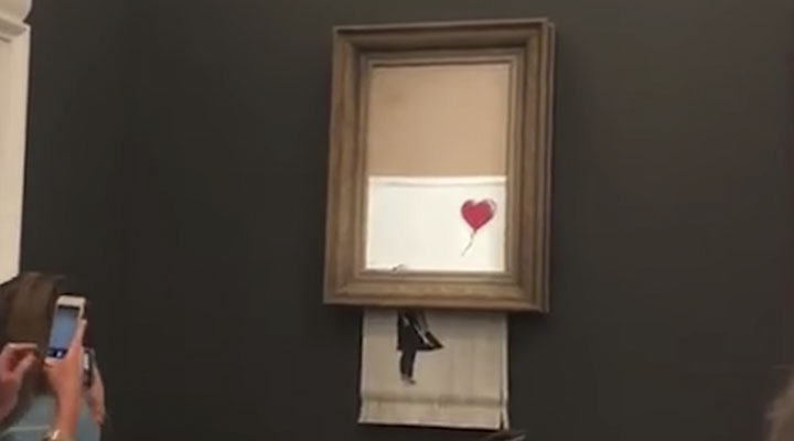 Luego de venderse por 1.18 millones de euros, un Banksy se hace trizas