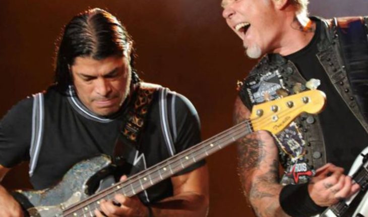 Metallica hace agitar miles de cabezas en Texas