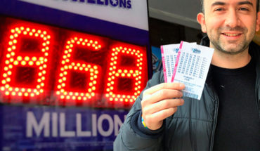 Miles de chilenos buscan ganar US$900 millones en la mayor lotería del mundo