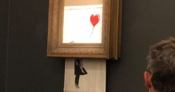 Obra de Banksy se autodestruye tras subastarse por más de un millón de dólares