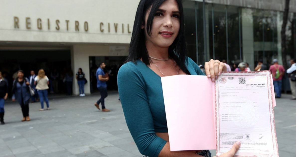 Ordena Corte facilitar cambios a actas de transgéneros 