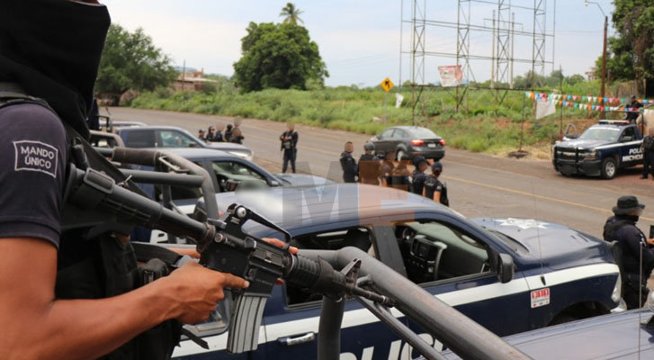 Policías y gatilleros protagonizan balacera en el cerro de “Los Ahorcados” de Zacapu, Michoacán