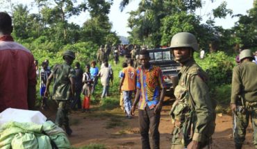 Rebeldes matan a 15 en región de brote de ébola en Congo