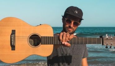 Rusea, el músico que te traslada al mar a través de sus canciones
