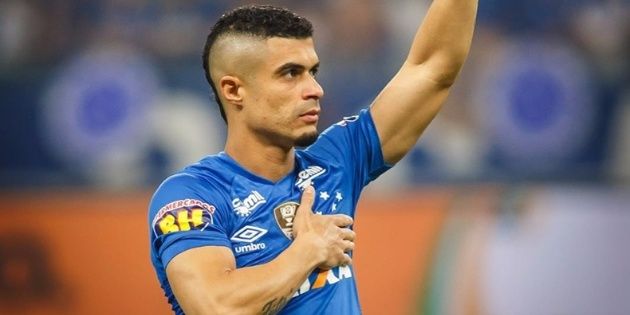 Siguen las cargadas: la biografía de Egídio de Cruzeiro editada por los hinchas