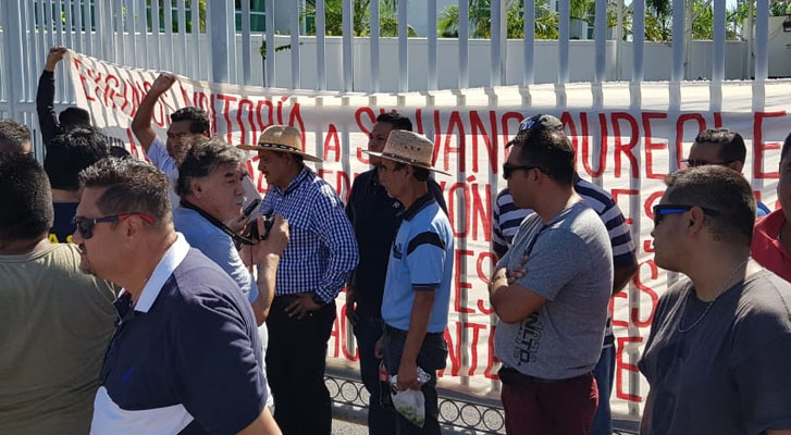 Sindicato de Salud en Michoacán advierte paro de no recibir pagos