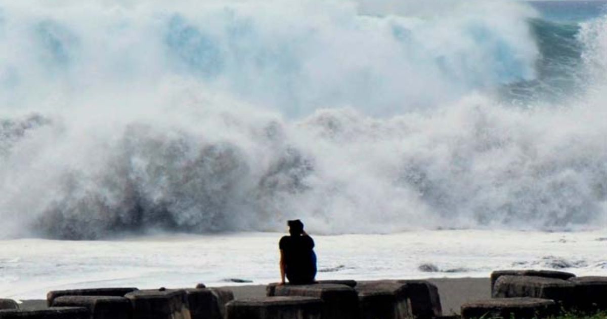Tifón castiga Islas Marianas del Norte y deja 1 muerto 