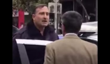 Video: Policía discutió con un juez por una detención