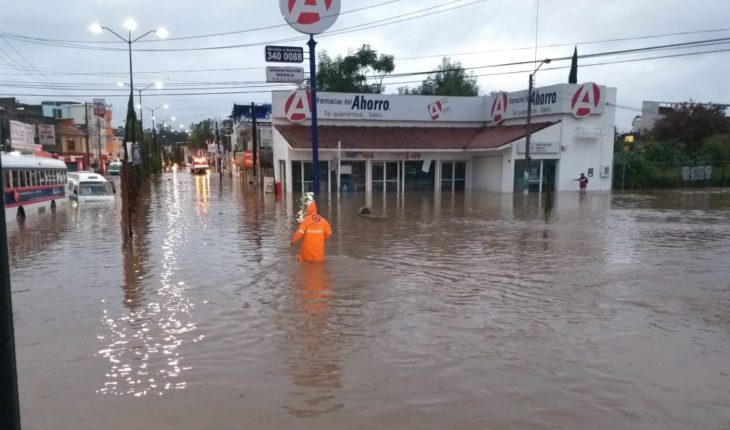 Willa provoca inundaciones en Morelia e impactará en Sinaloa como categoría 3