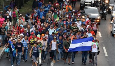 migrantes continúan caravana para llegar a EU