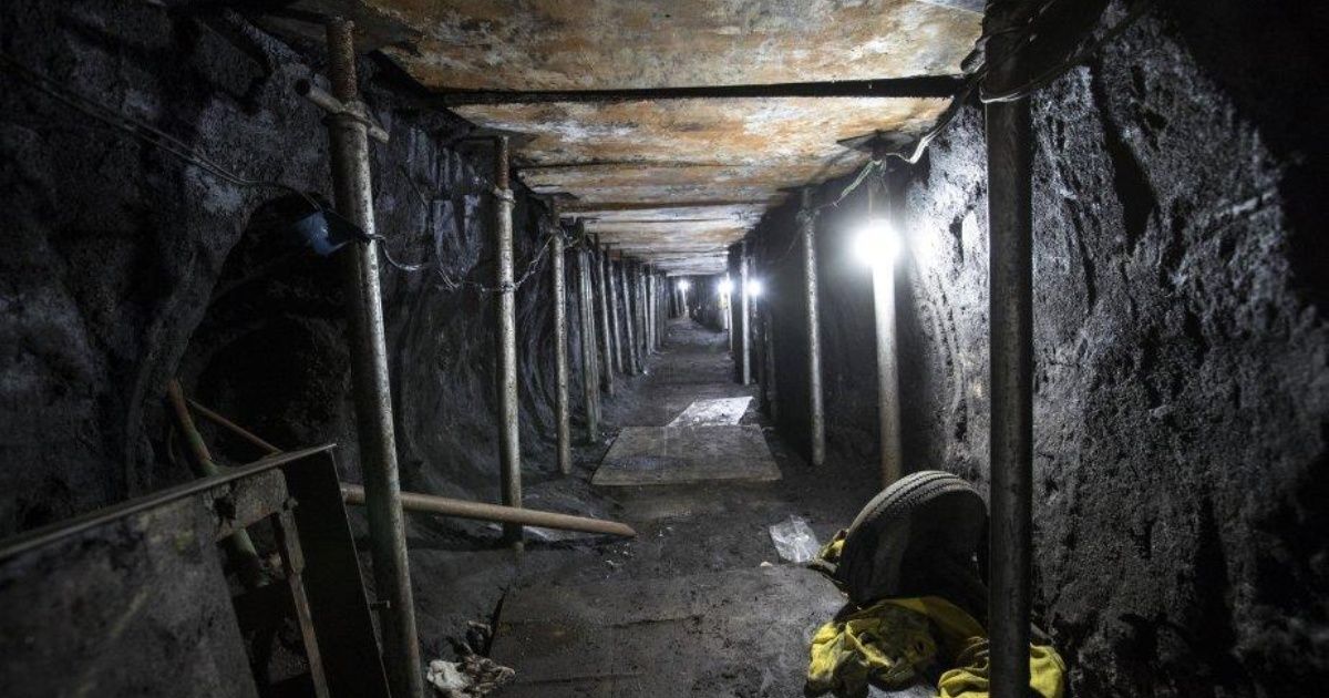 A tunnel found in Paraguay for rescuing 80