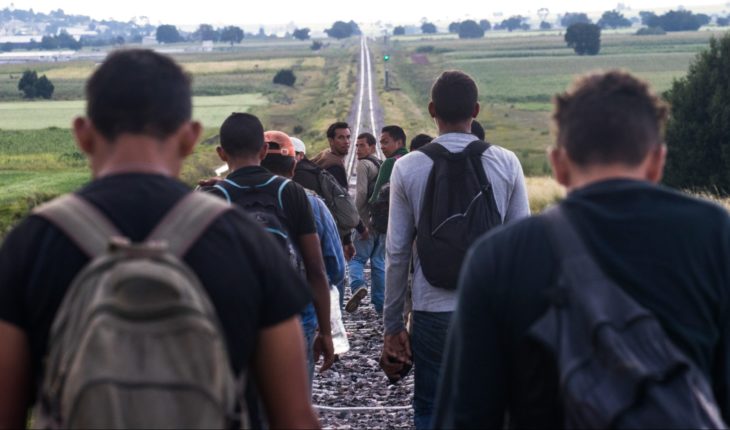 translated from Spanish: Autoridades rescatan a 280 migrantes centroamericanos