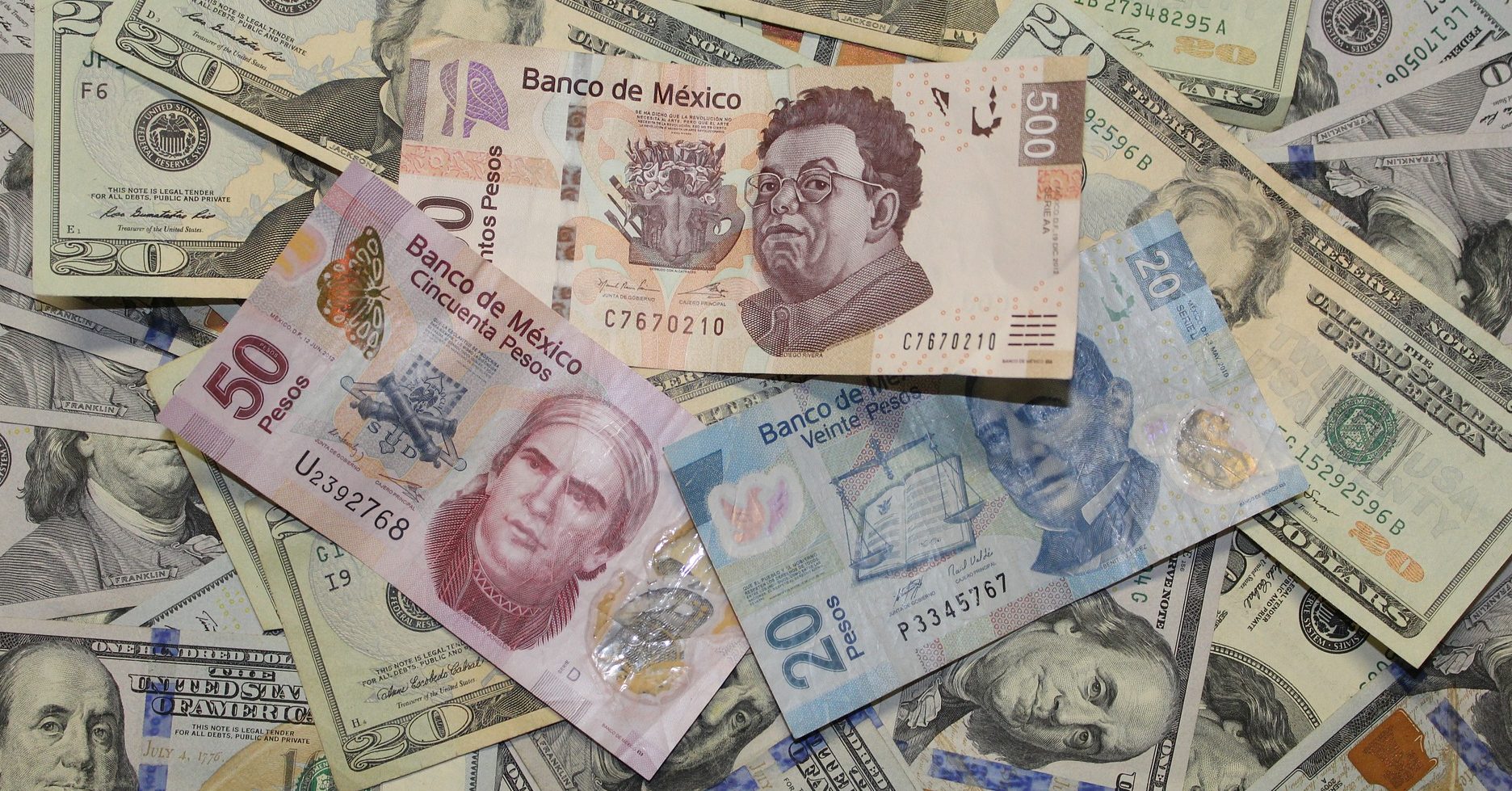 Consulta sobre el NAIM impactará el valor del peso frente al dólar