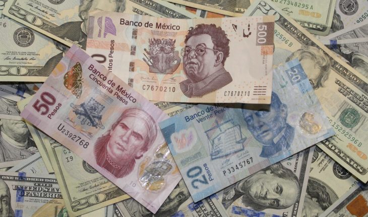 translated from Spanish: Consulta sobre el NAIM impactará el valor del peso frente al dólar