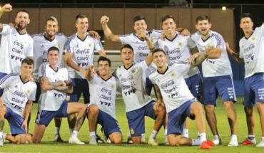 translated from Spanish: El futuro de la Selección Argentina: las pistas de Tapia sobre el futuro entrenador