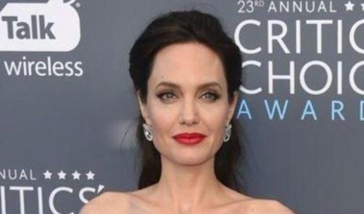 translated from Spanish: El radical cambio de imagen de Angelina Jolie