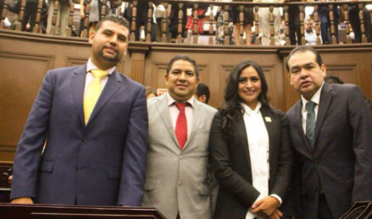 translated from Spanish: Grant permission to the former morenoite Francisco Cedillo; PRD will increase to eight deputies in the Congress of Michoacán