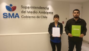 translated from Spanish: Greenpeace realiza denuncia en la SMA por derrame de petróleo en Tierra del Fuego