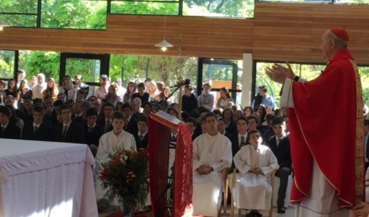 translated from Spanish: La polémica presencia del cardenal Errázuriz que incomodó a apoderados de un colegio católico de Las Condes
