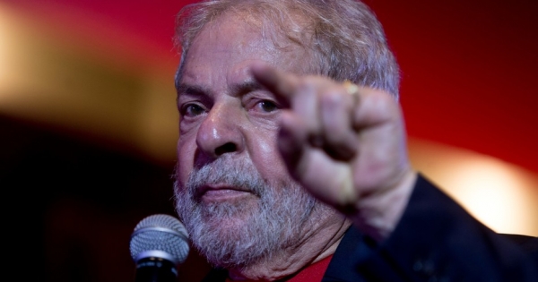 Lula passed his first birthday in jail and asks as a gift votes for Haddad