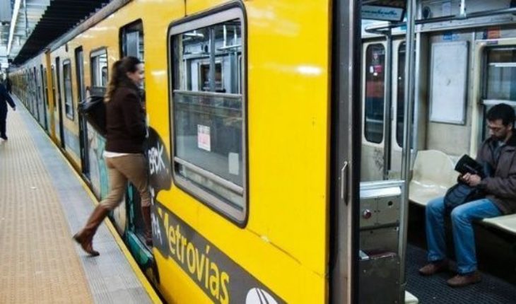 translated from Spanish: Metrovías anunció el cierre de varias estaciones de subte por tiempo indeterminado