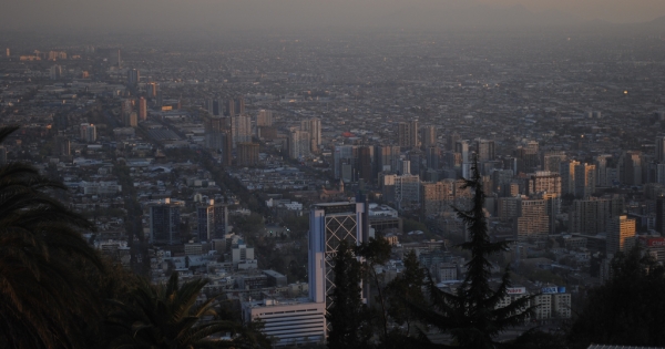 Mobile application allows you to monitor in real time the pollution in Santiago