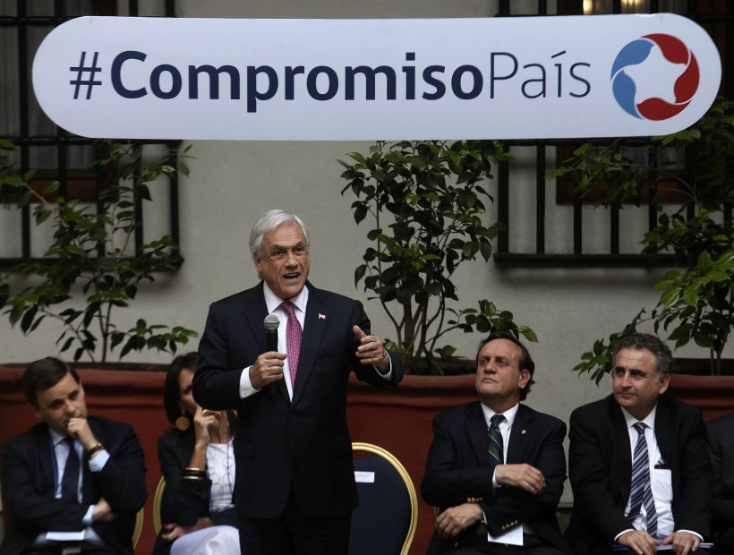 Piñera defendió el proyecto "Compromiso País": "El Estado no está renunciando a su deber"