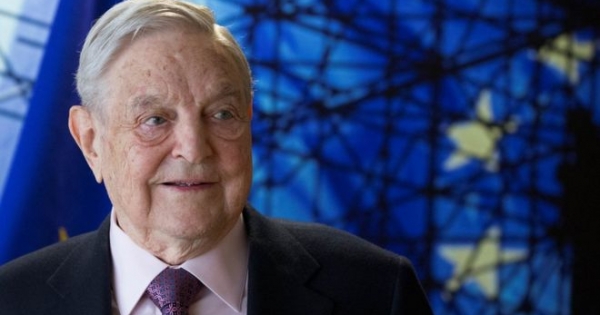Quién es el magnate George Soros y por qué es blanco del odio de la ultraderecha de Estados Unidos (y de otros países)