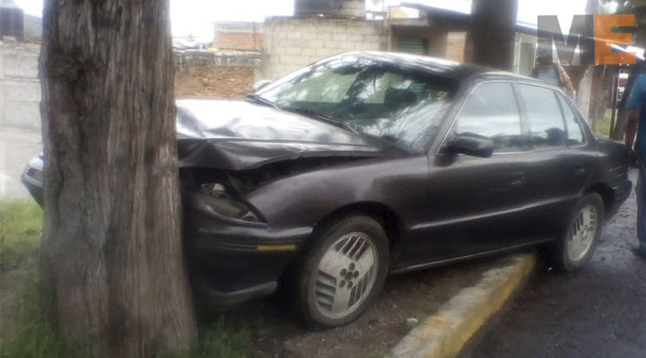 Register two road accidents in Zitacuaro, Michoacán