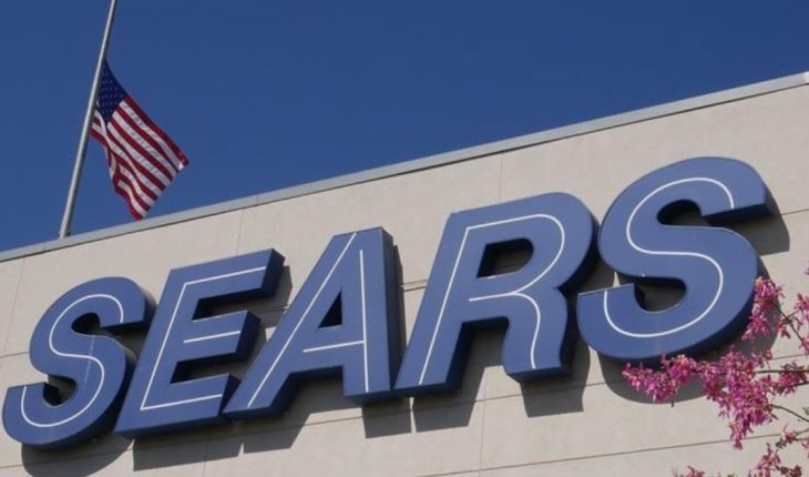 translated from Spanish: Sears on the verge of filing for bankruptcy; It will close 150 stores
