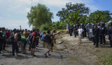 translated from Spanish: Segob afirma que hay delincuentes en la caravana; Guatemala, en alerta
