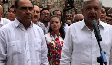 translated from Spanish: The scandal to proven AMLO