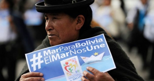 What economic effects would have for Bolivia and Chile the outlet to the sea with sovereignty that demands La Paz Bolivia