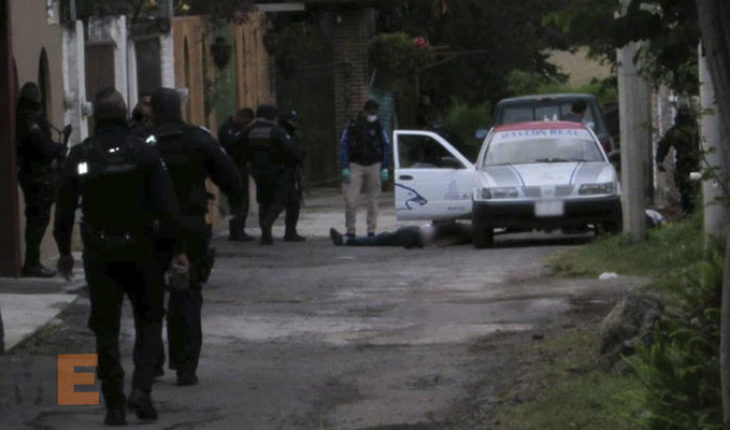 Balean y asesinan a chofer de taxi y a su pasajero en Zamora, Michoacán