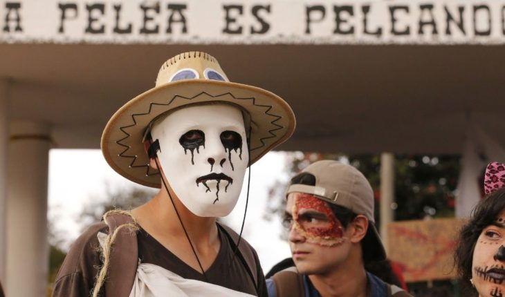 Colombianos piden que “no dejen morir” la educación superior