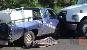 Cuatro lesionados en carambola vehicular en la Zitácuaro-Morelia