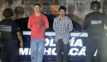 Detienen a dos presuntos narcomenudistas en Tumbiscatío