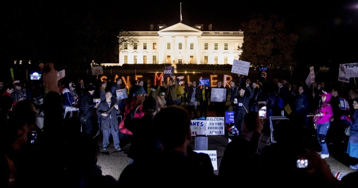 EEUU: Cientos exigen proteger pesquisa sobre injerencia rusa