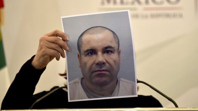 Liberan a policía acusado de presunta complicidad en la fuga del Chapo