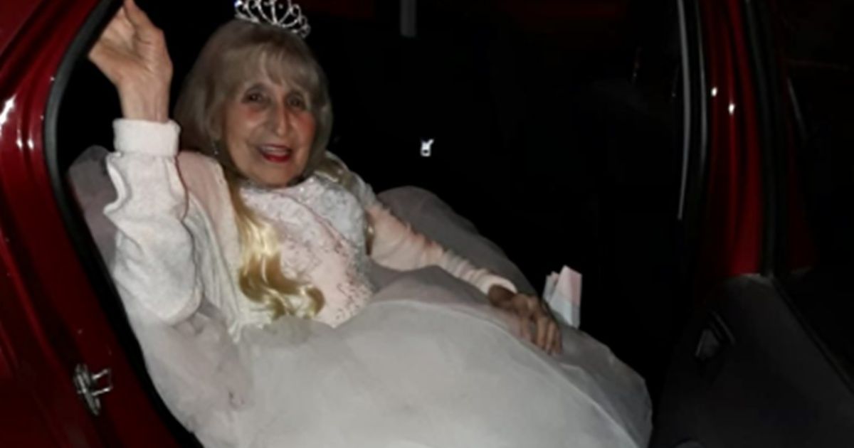 Los 90 son los nuevos 15: la abuela que celebró su cumpleaños a pura fiesta
